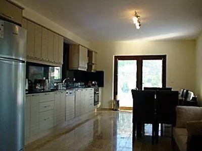 Eanda Villa